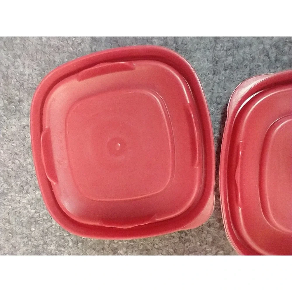 Rubbermaid Easy Find 1.25 Cup Food Storage Containers Red Lid Set of 2 extra lid
